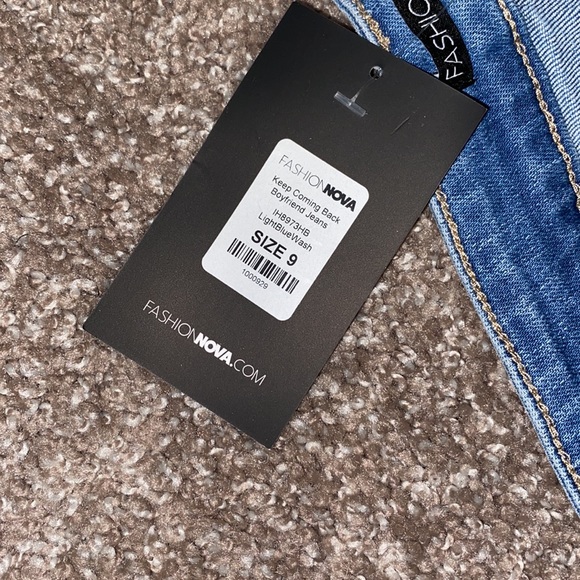 Blue Jeans - Picture 6 of 7